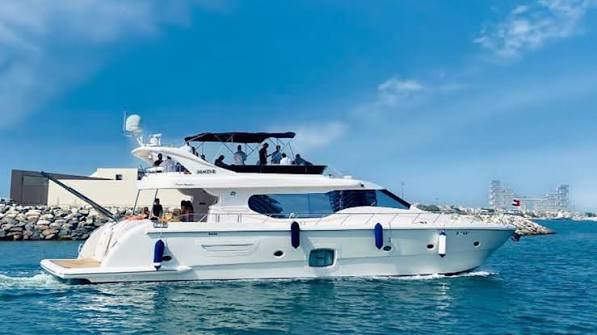 80ft Skyrah Luxury Yacht